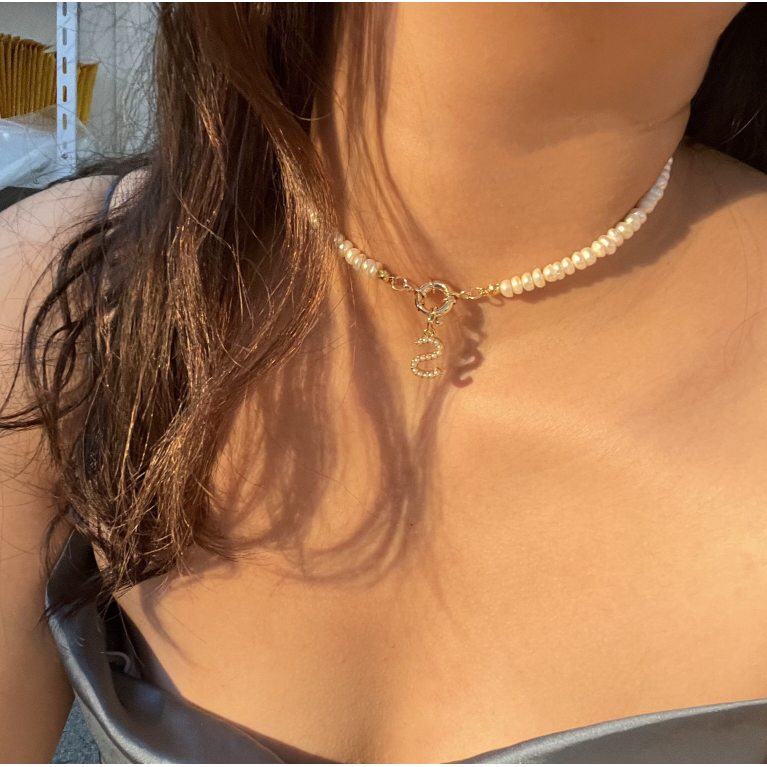 Perlový náhrdelník s písmenom na výber Myspirit