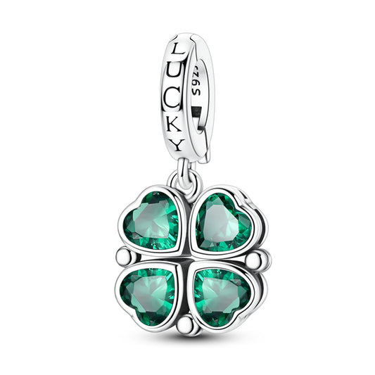 Štvorlístok šťastia so zelenými srdiečkami