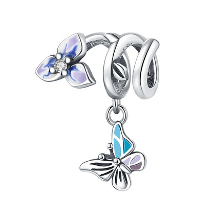 Prívesok Motýľ na kvete