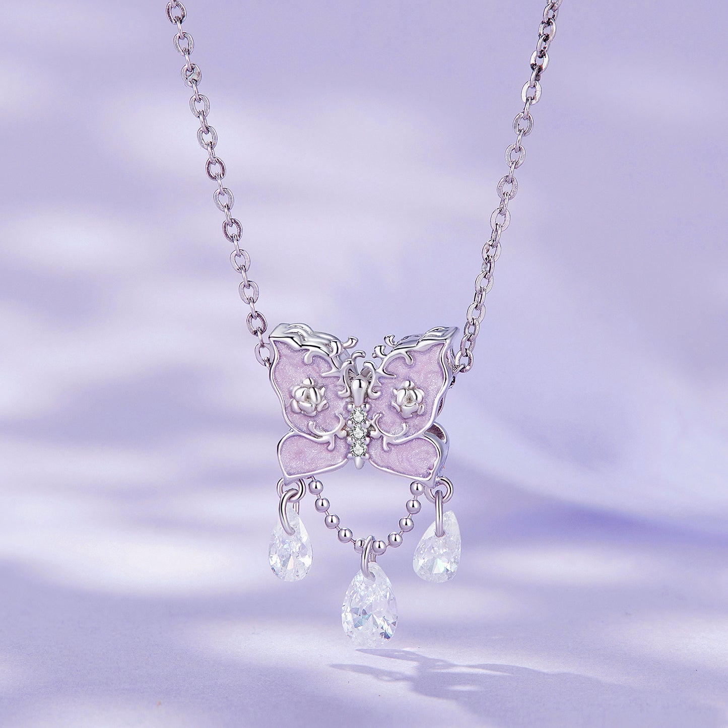 Korálka Babočkový tanec