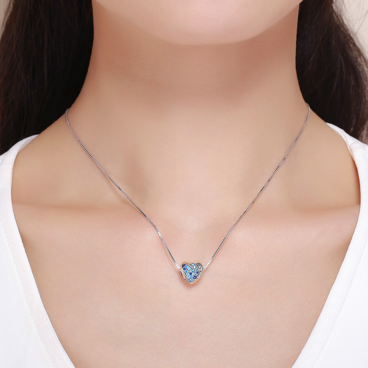 korálka Modrý motýľ